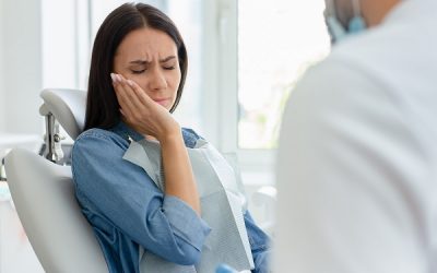 Mal di denti? Cause, rimedi e quando chiamare il dentista